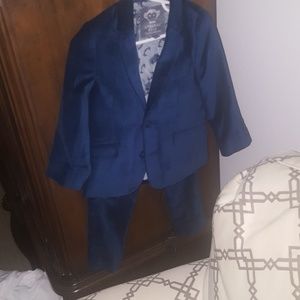 Toddler boys velvet suit